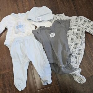DKNY Baby Set